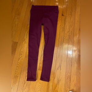 Lululemon Athletica magenta Leggings